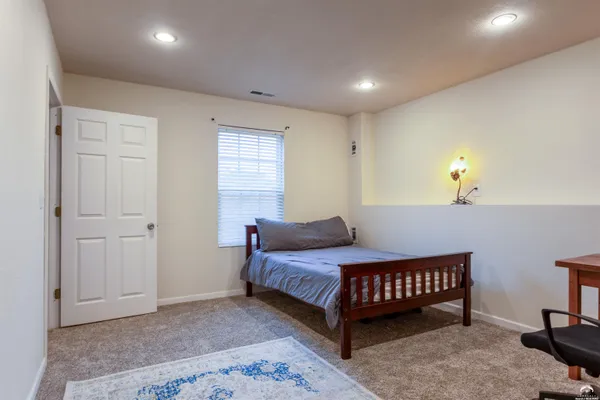 $314,900 | 1532 B Legend Trail Drive, Lawrence, KS 66047