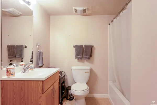 $314,900 | 1532 B Legend Trail Drive, Lawrence, KS 66047