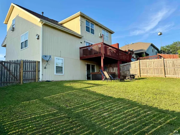 $314,900 | 1532 B Legend Trail Drive, Lawrence, KS 66047
