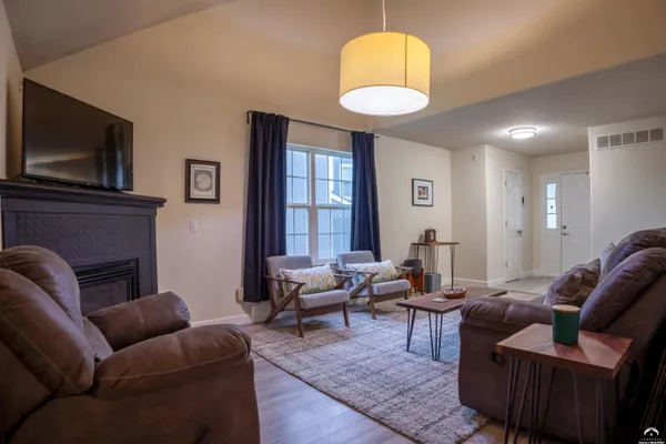 $314,900 | 1532 B Legend Trail Drive, Lawrence, KS 66047