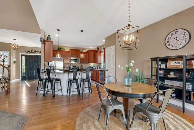 $525,000 | 469 Kelly Avenue, Yorkville, IL 60560