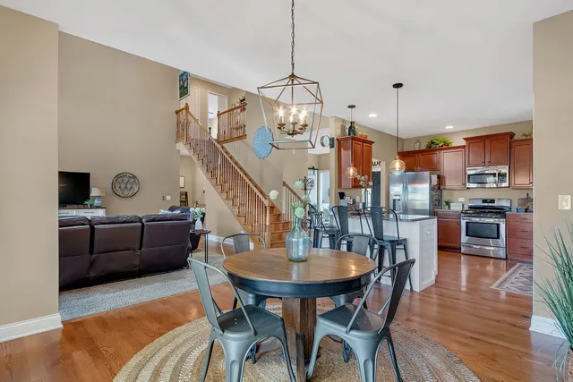 $525,000 | 469 Kelly Avenue, Yorkville, IL 60560