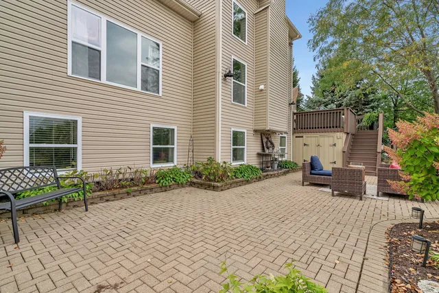 $525,000 | 469 Kelly Avenue, Yorkville, IL 60560