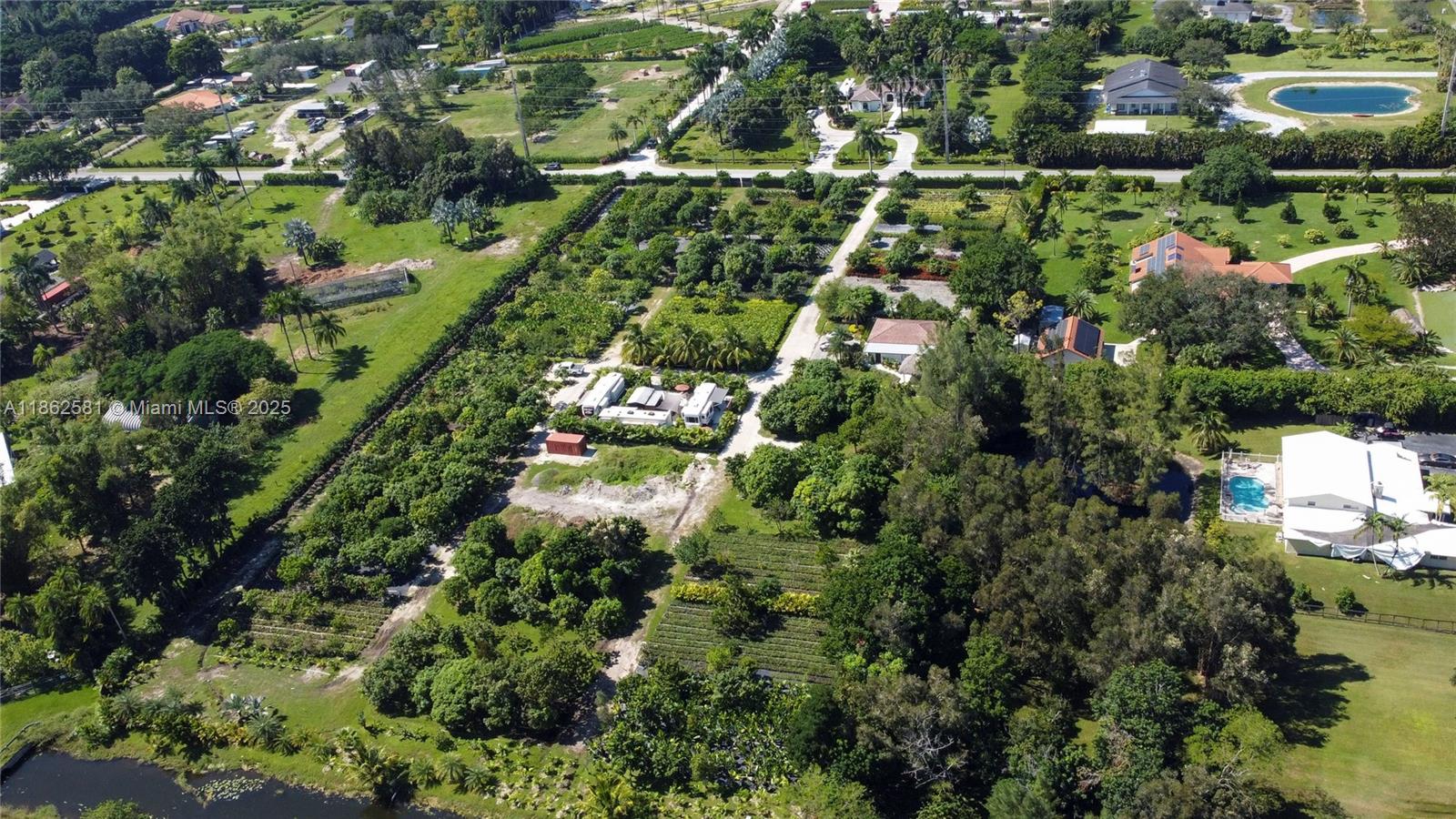 5960 Southwest 190th Avenue Southwest Ranches, FL 33332 - Photo 29 of 32 a view of a city