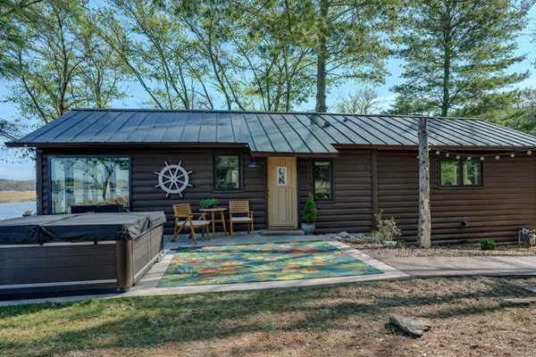 $709,000 | N3789 Tipperary Road, Poynette, WI 53955