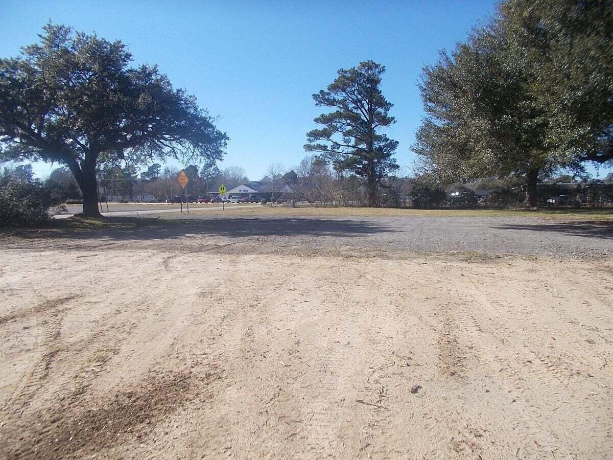 295 North U.S. Highway 52 Moncks Corner, SC 29461 - Photo 3 of 7 295 N Hwy 52 - 10