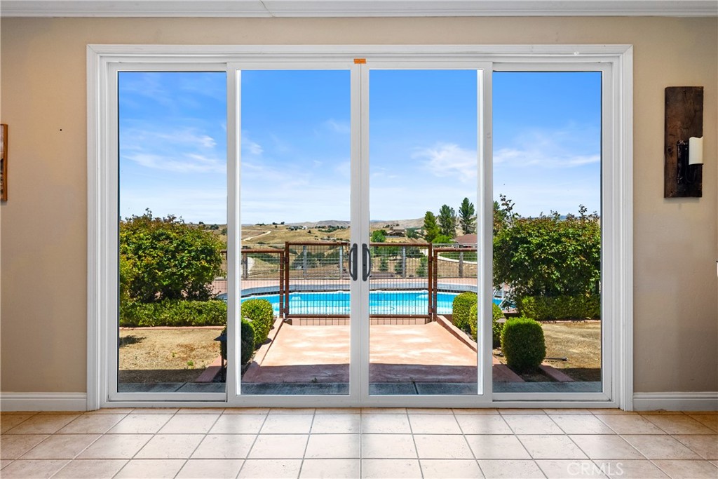 8580 Warren Road Paso Robles, CA 93446 - Photo 8 of 64 Gallery Image 8