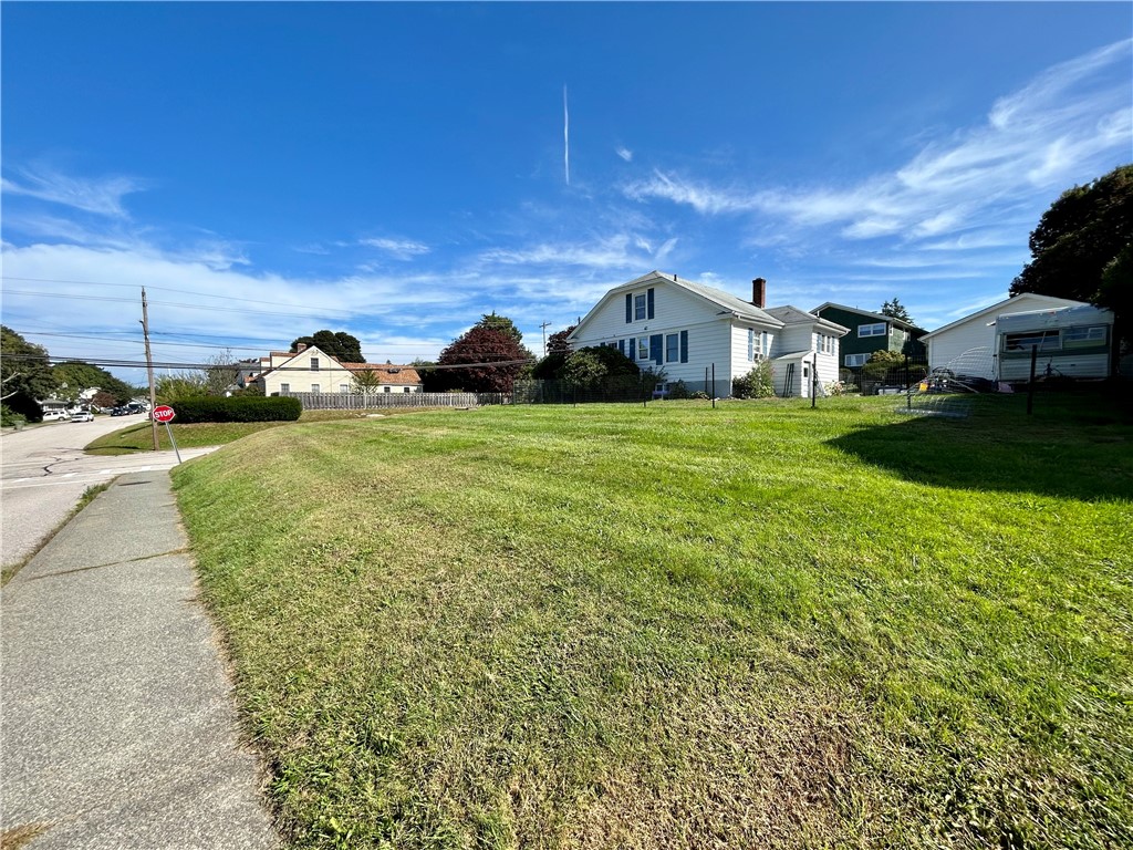 33 John Street Westerly, RI 02891 - Photo 4 of 4