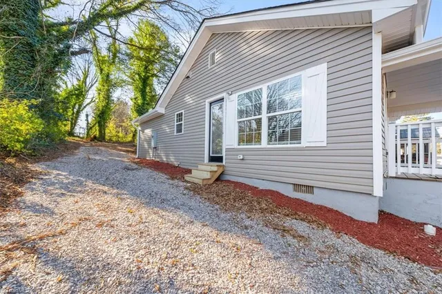 $180,000 | 700 McCreary Street, Winston-Salem, NC 27105