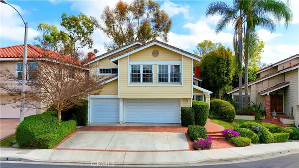 $2,250,000 | 13 Recodo, Irvine, CA 92620