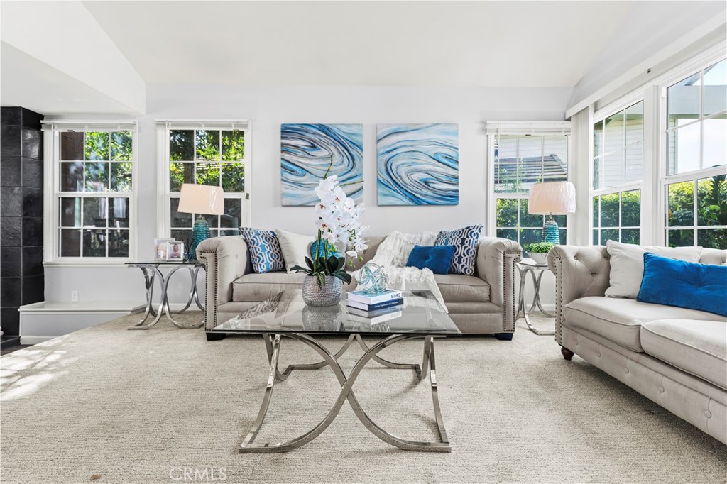 13 Recodo Irvine, CA 92620 - Photo 4 of 71