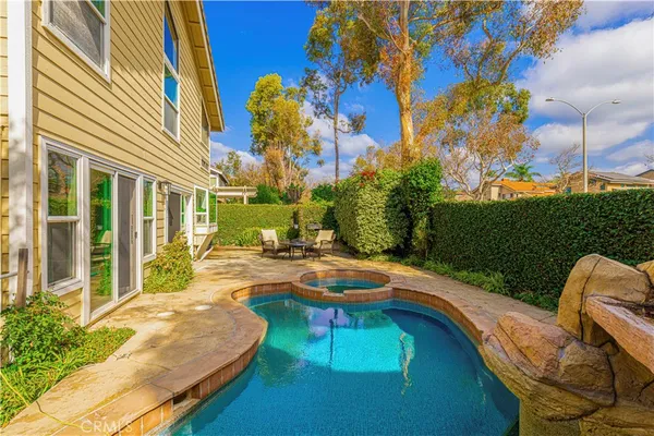 $2,250,000 | 13 Recodo, Irvine, CA 92620