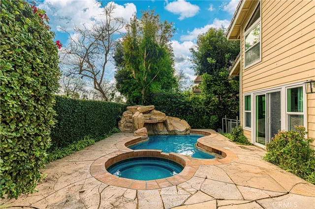 $2,398,000 | 13 Recodo, Irvine, CA 92620