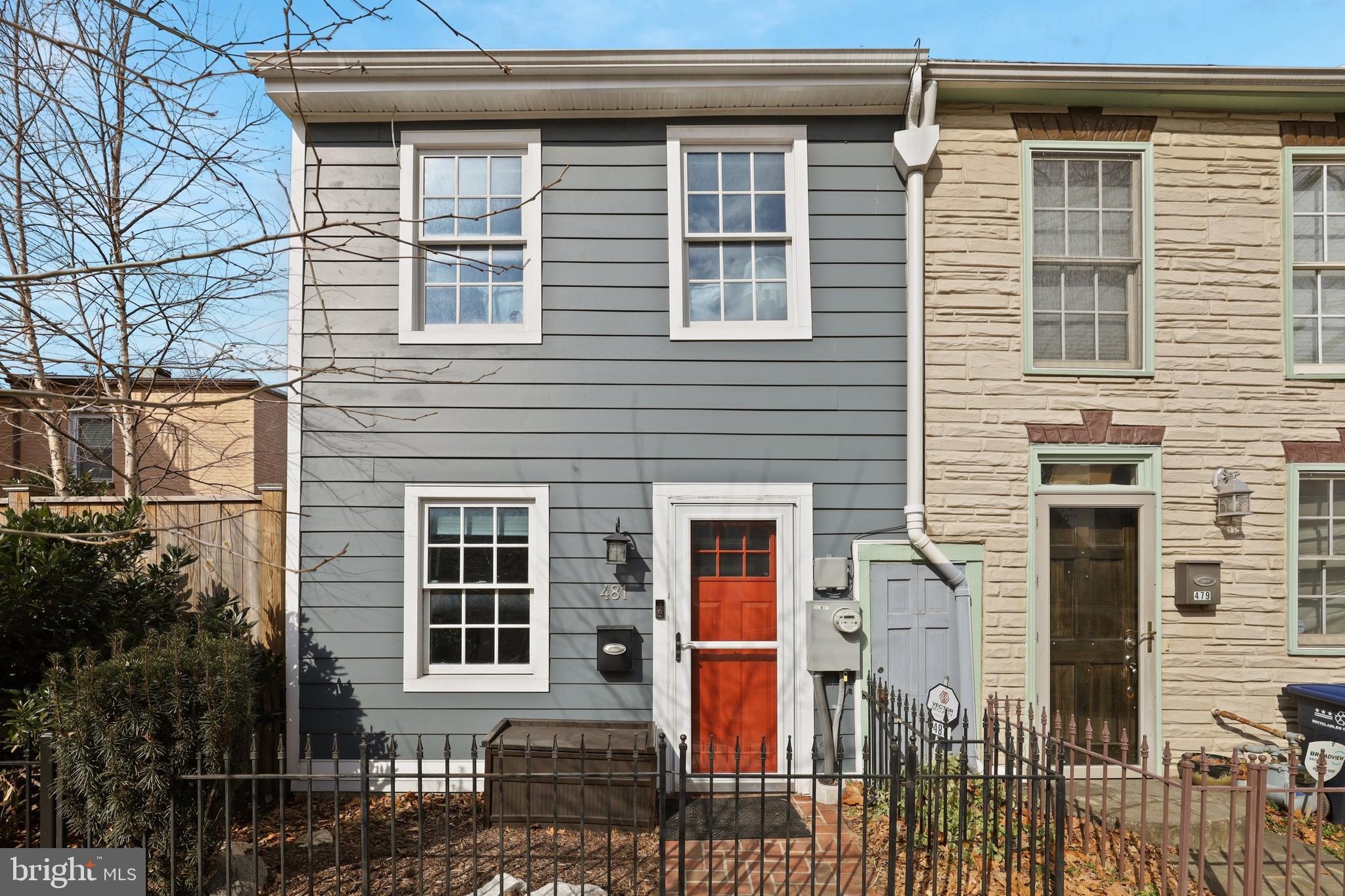 481 Ridge Street Northwest Washington, DC 20001 - Photo 1 of 33