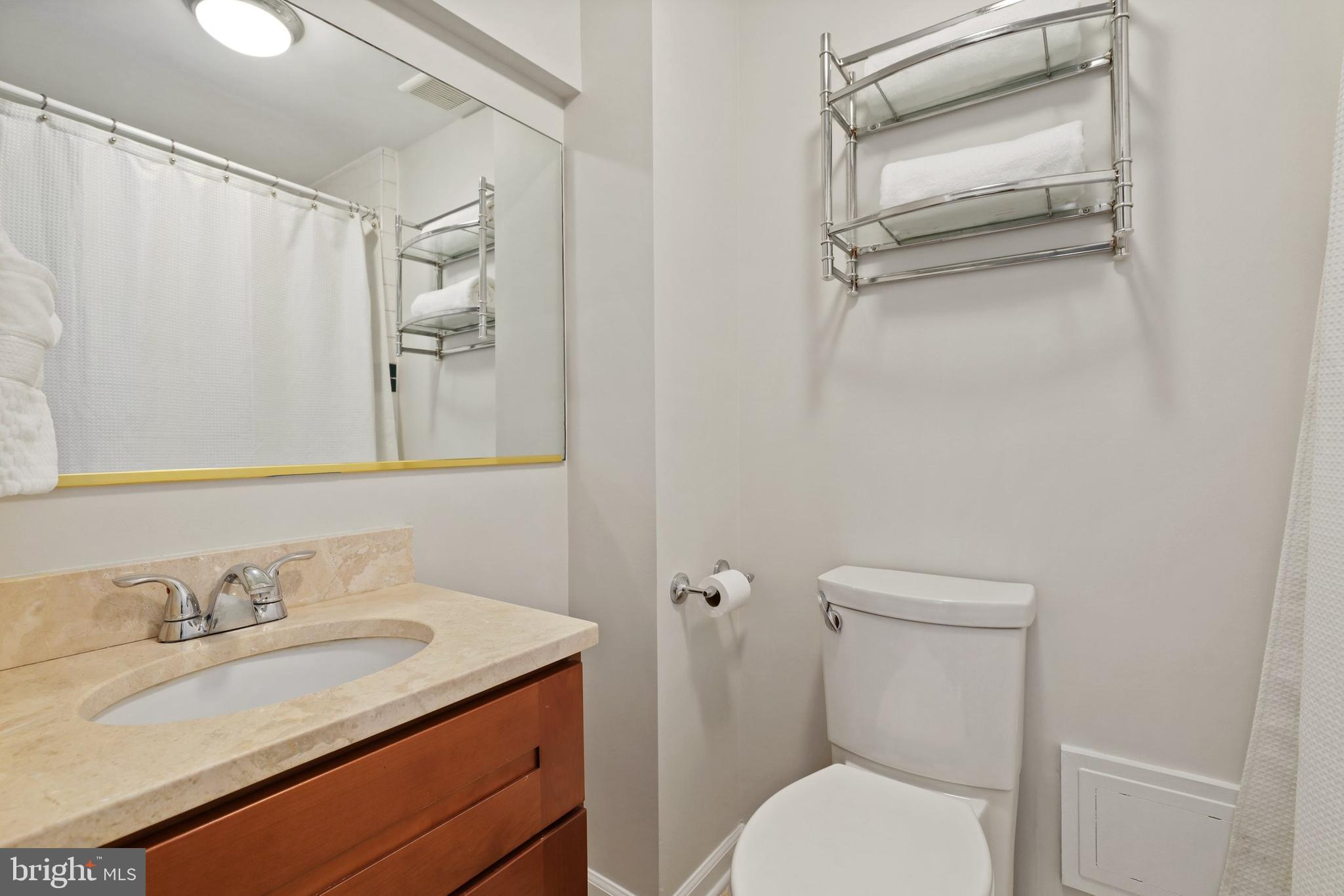 481 Ridge Street Northwest Washington, DC 20001 - Photo 17 of 33