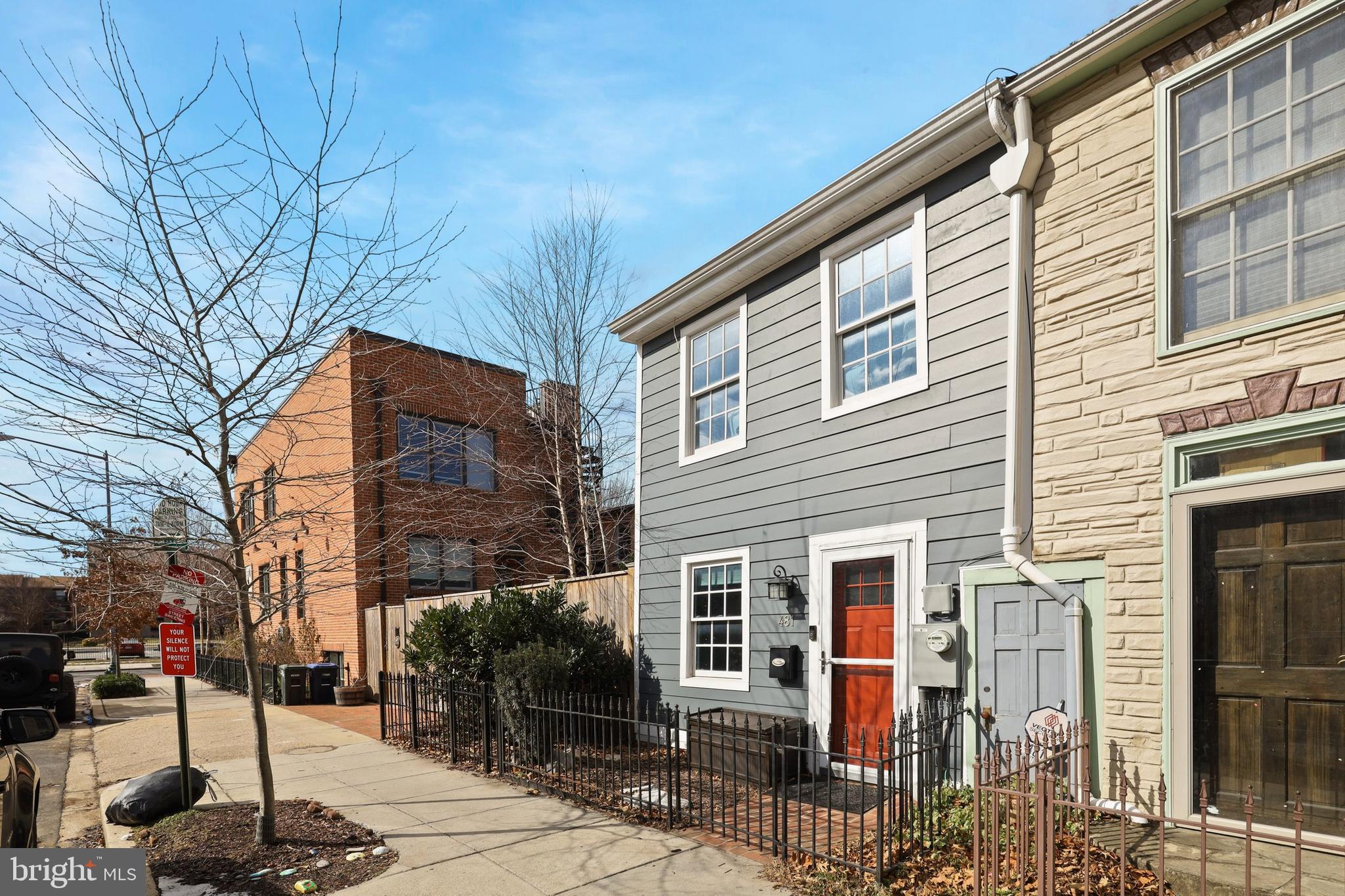 481 Ridge Street Northwest Washington, DC 20001 - Photo 3 of 33