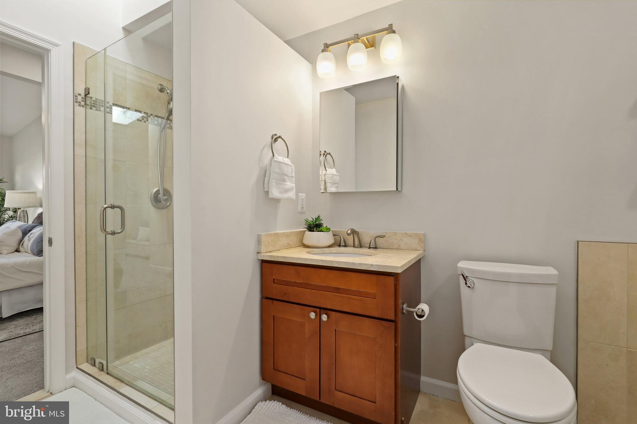 481 Ridge Street Northwest Washington, DC 20001 - Photo 24 of 33