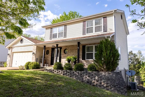 $335,000 | 1525 Prehistoric Hill Drive, Imperial, MO 63052
