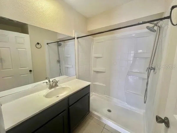 $1,250 | 4002 Versailles Drive, Unit 4002C, Orlando, FL 32808
