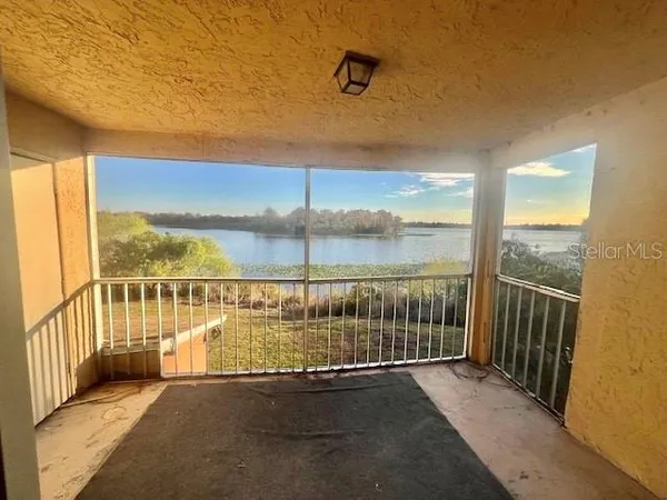 $1,250 | 4002 Versailles Drive, Unit 4002C, Orlando, FL 32808