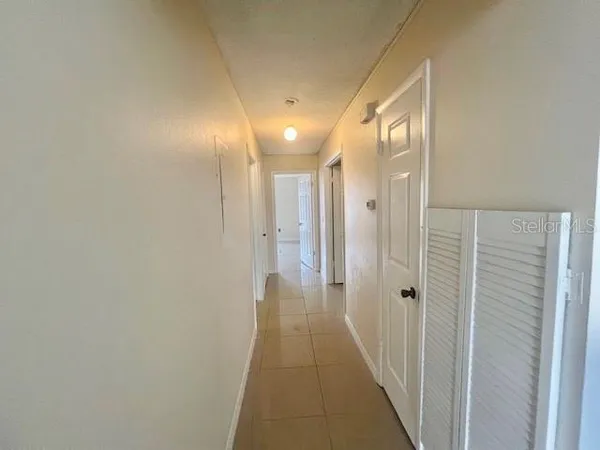 $1,250 | 4002 Versailles Drive, Unit 4002C, Orlando, FL 32808