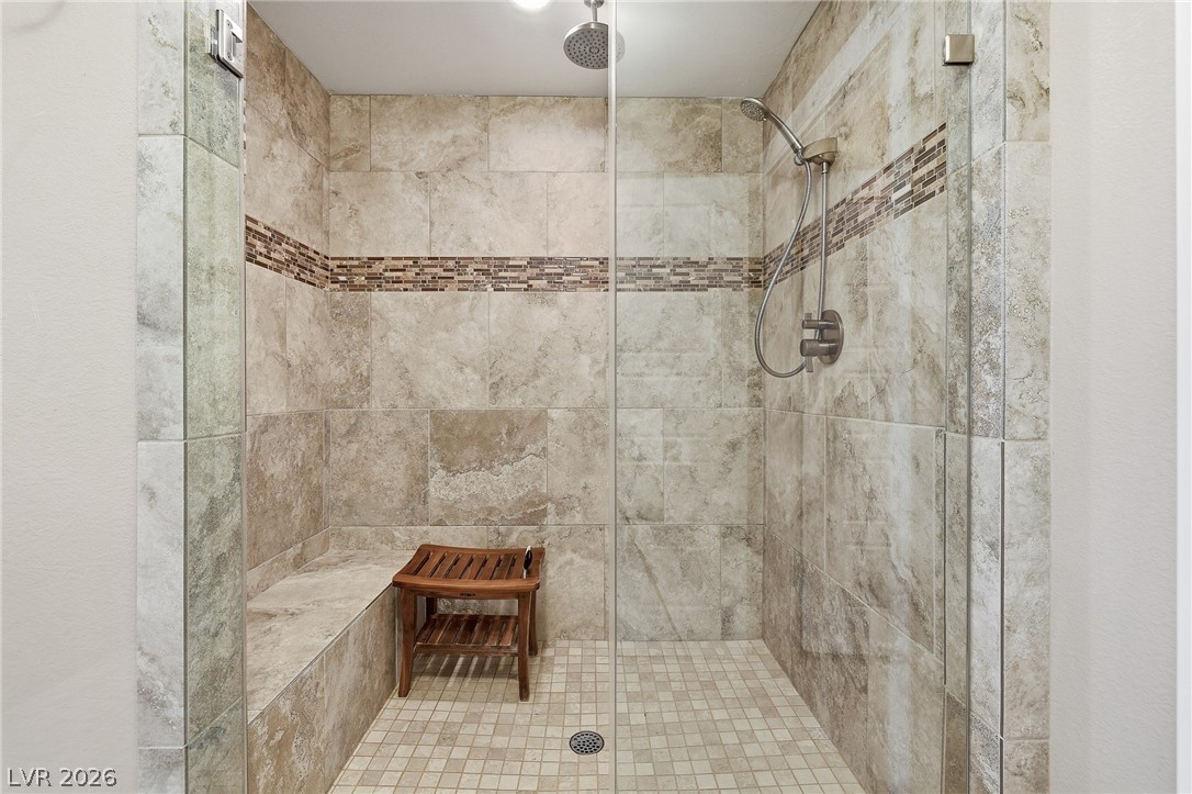 2555 Hampton Road, Unit 6305 Henderson, NV 89052 - Photo 23 of 55 Primary Bedroom - full bathroom, showing designer shower.