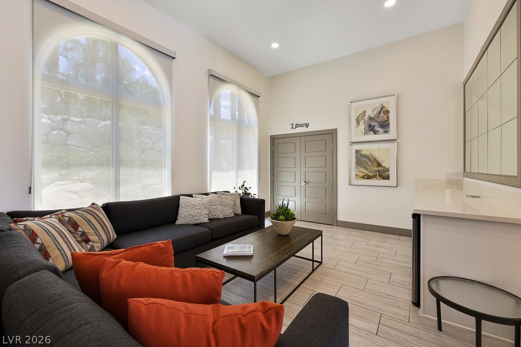 2555 Hampton Road, Unit 6305 Henderson, NV 89052 - Photo 45 of 55 Community - community room with library.