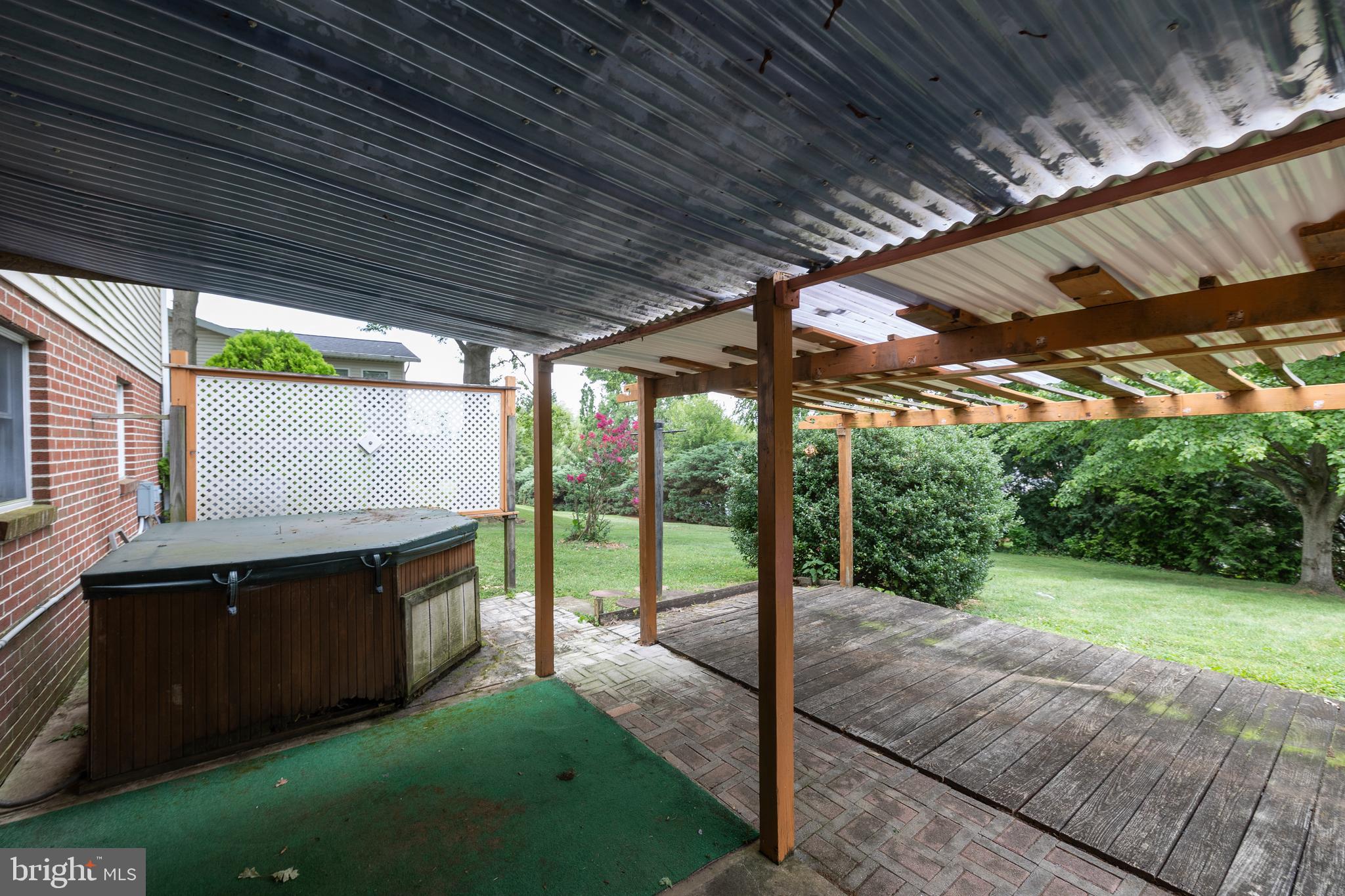 110 Hemlock Road Ephrata, PA 17522 - Photo 23 of 38 Hot tub