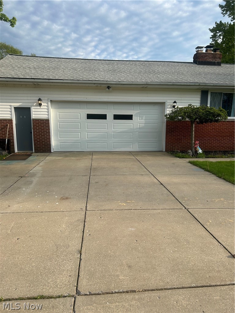 17228 Egbert Road Walton Hills, OH 44146 - Photo 2 of 29