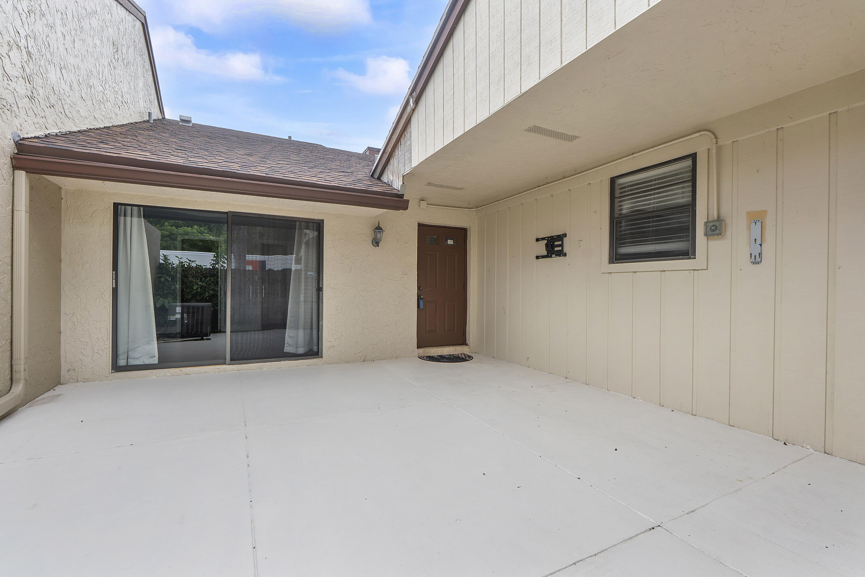 22686 Vistawood Way Boca Raton, FL 33428 - Photo 31 of 52 22686 Vistawood Way_041
