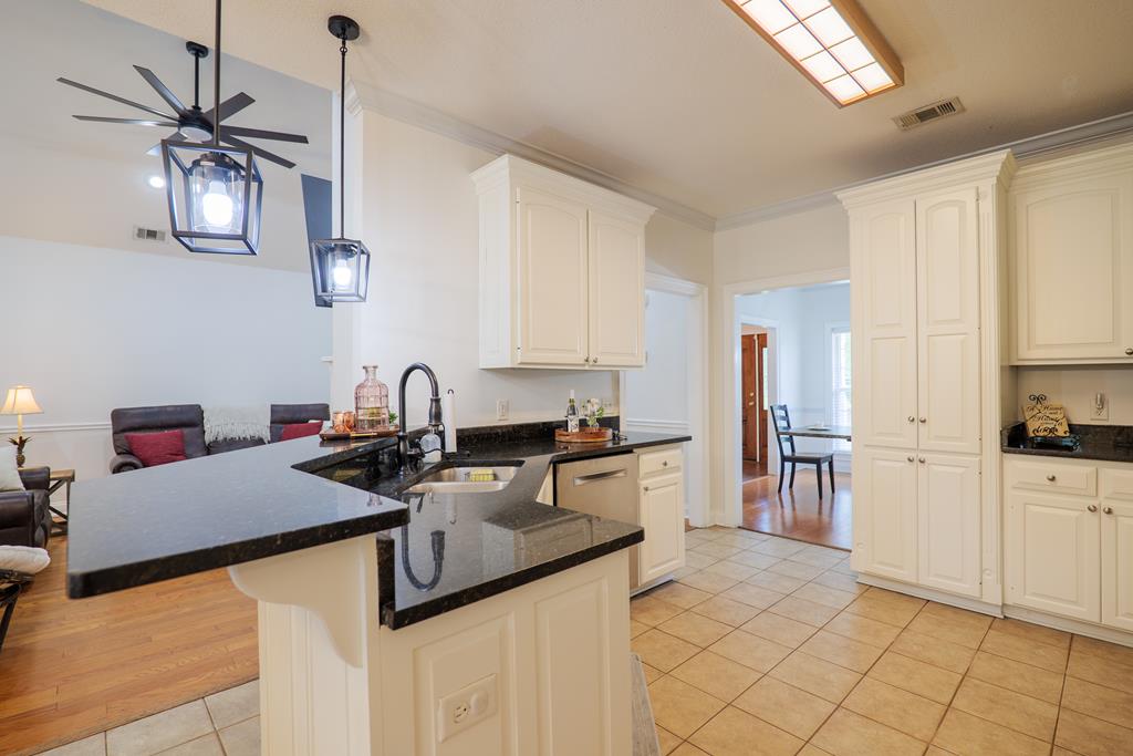 5532 Val Del Road Hahira, GA 31632 - Photo 11 of 48 Gallery Image 11