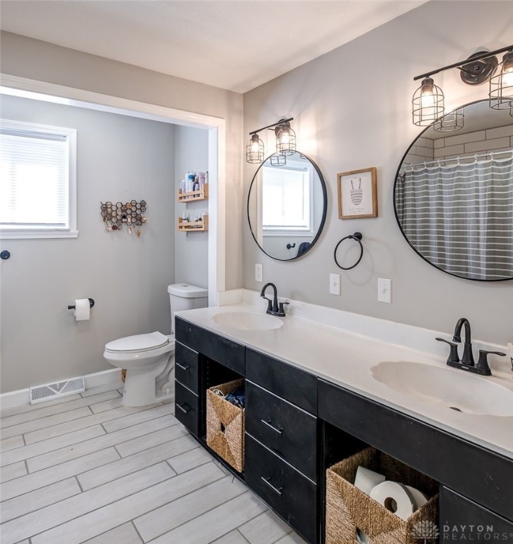 5789 Denlinger Road Dayton, OH 45426 - Photo 9 of 28 Gallery Image 9