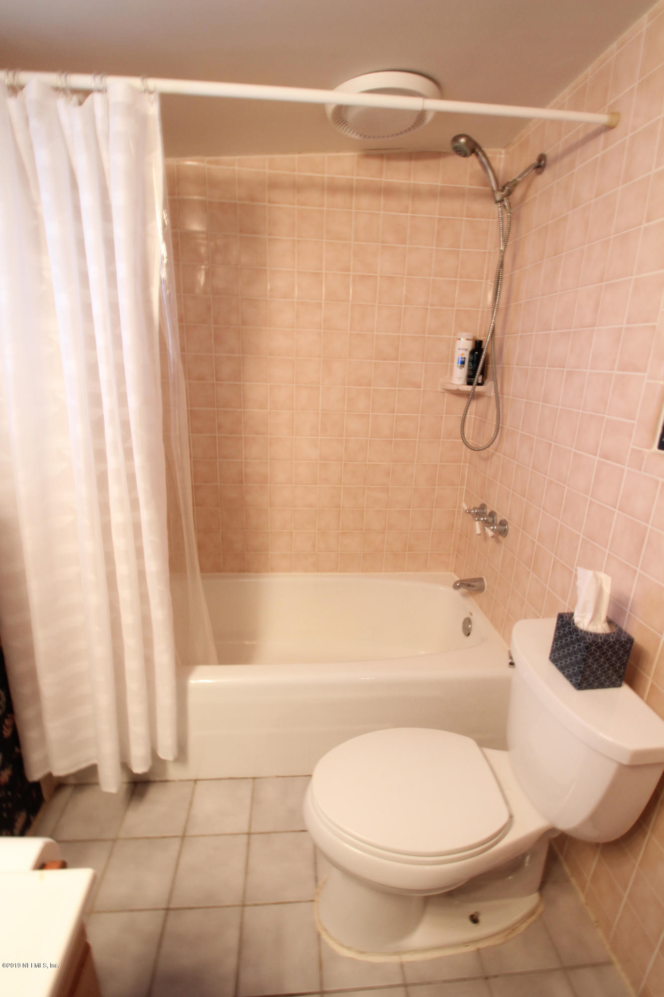 3005 Lopez Road Jacksonville, FL 32216 - Photo 25 of 39 MASTER BATH