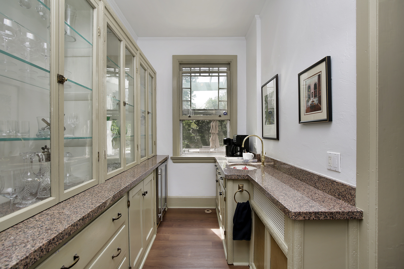 1220 Ridge Avenue Evanston, IL 60202 - Photo 11 of 31 Gallery Image 11