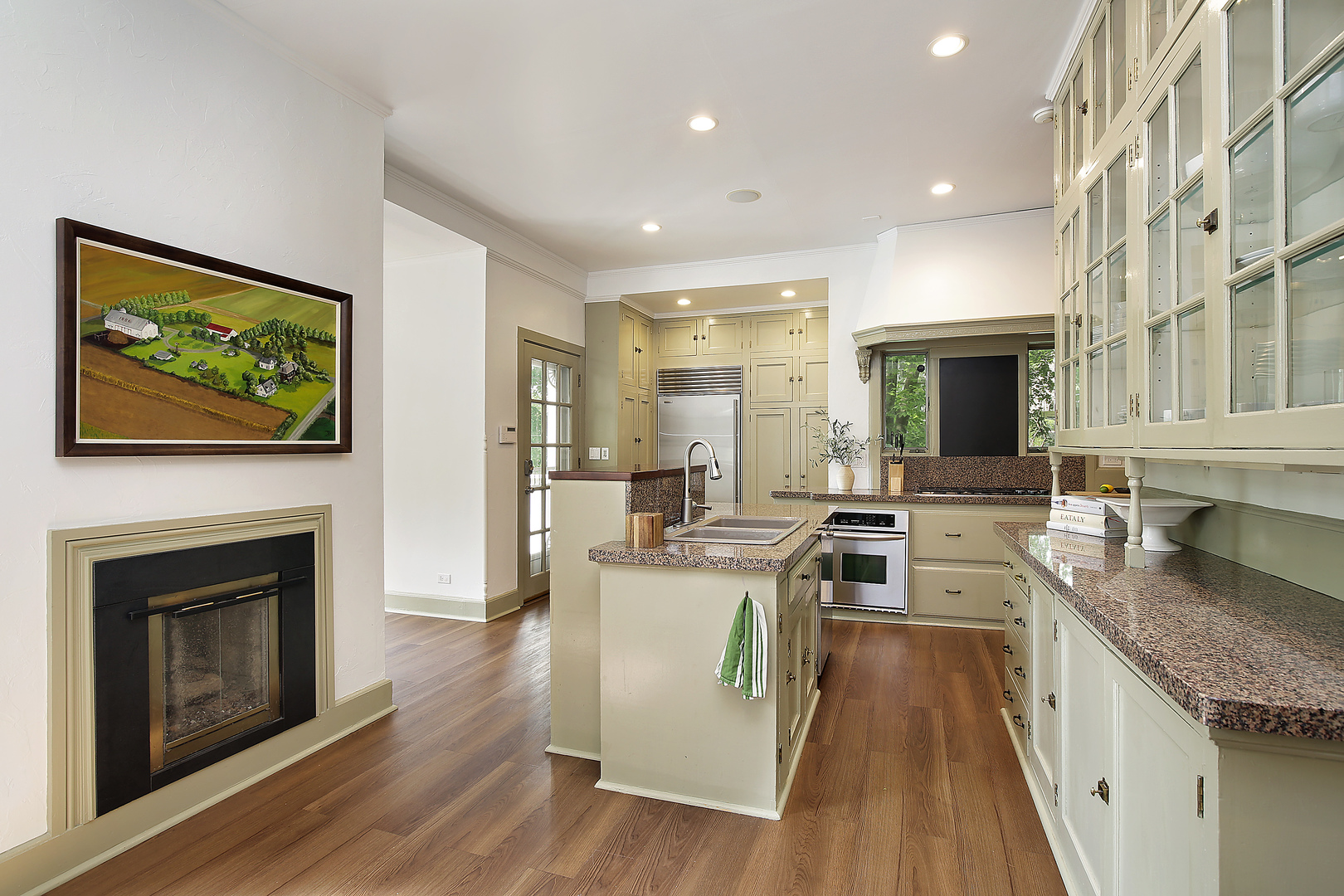1220 Ridge Avenue Evanston, IL 60202 - Photo 8 of 31 Gallery Image 8