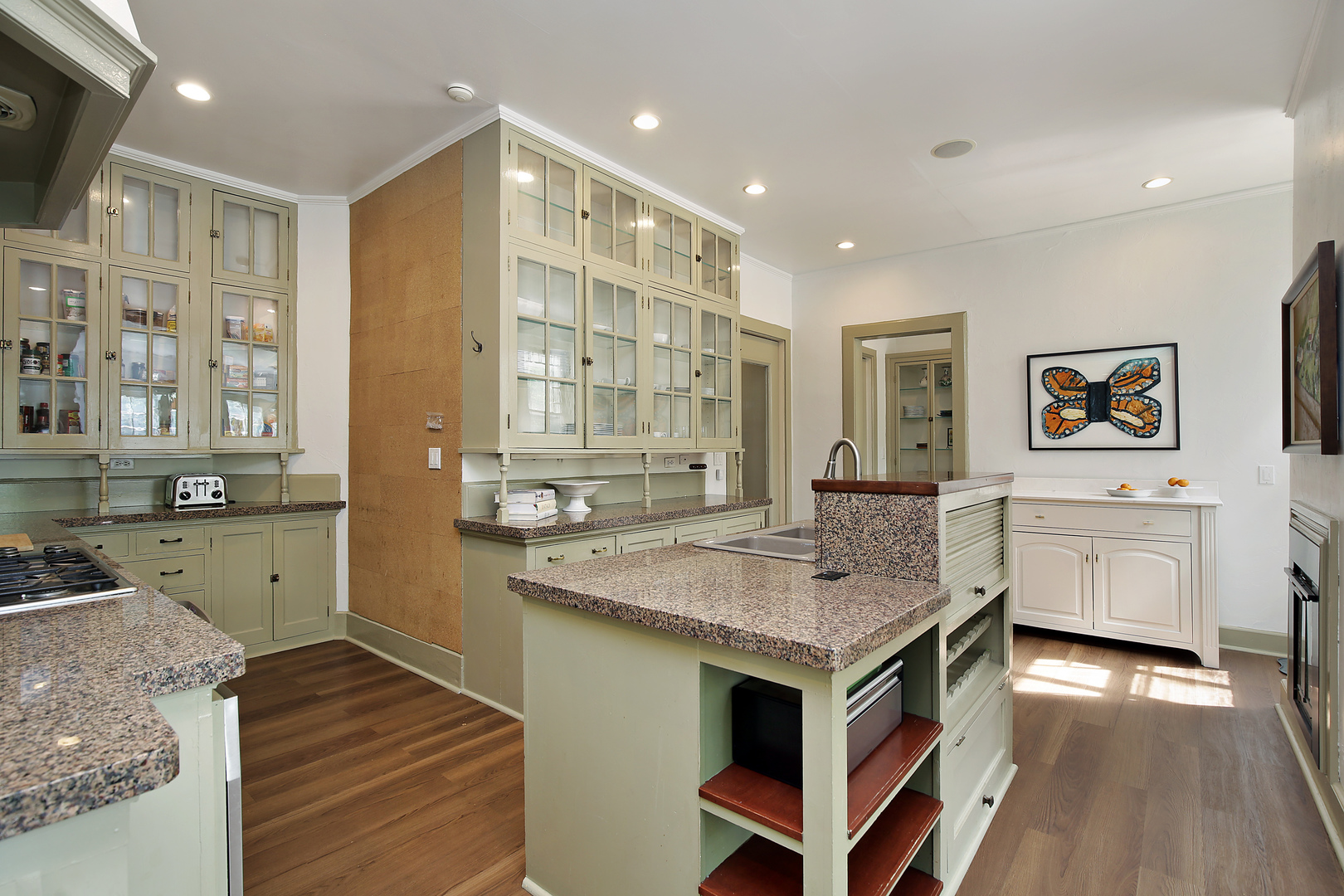 1220 Ridge Avenue Evanston, IL 60202 - Photo 9 of 31 Gallery Image 9
