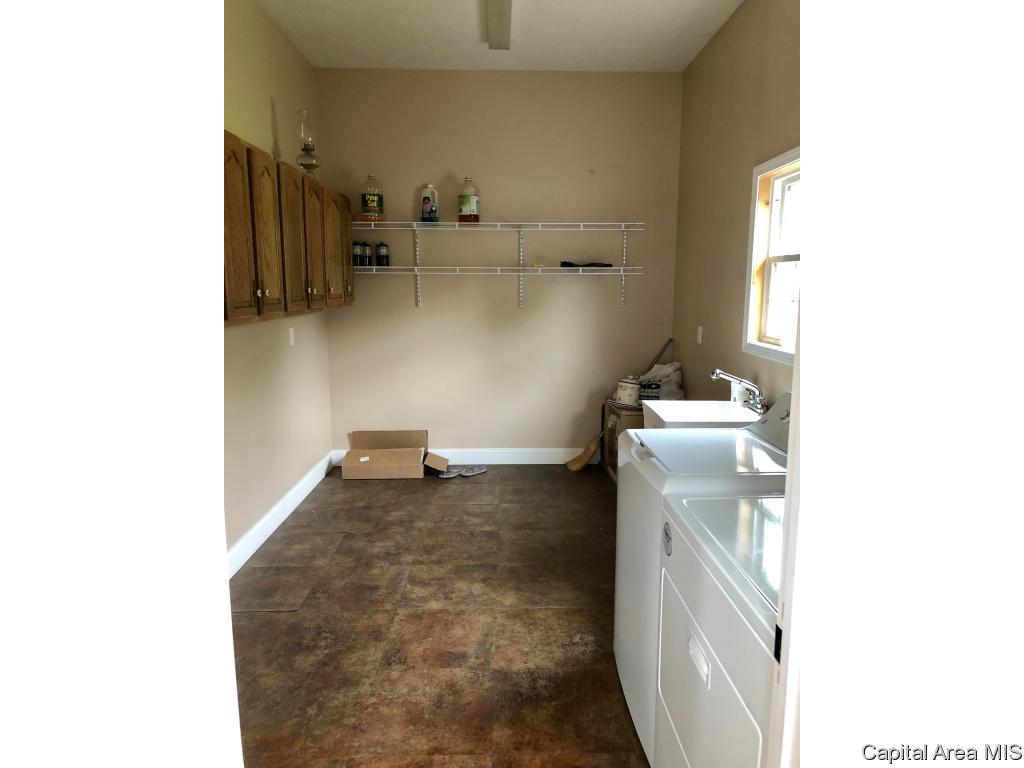 487 North Koke Mill Road Springfield, IL 62711 - Photo 14 of 19