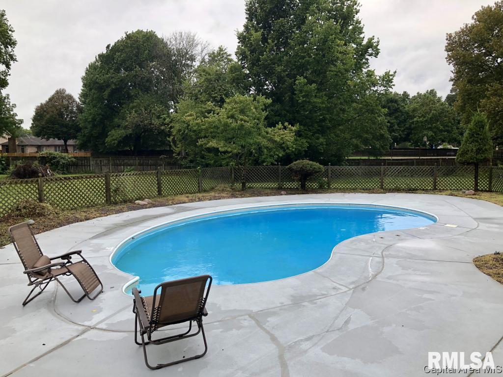 487 North Koke Mill Road Springfield, IL 62711 - Photo 15 of 19
