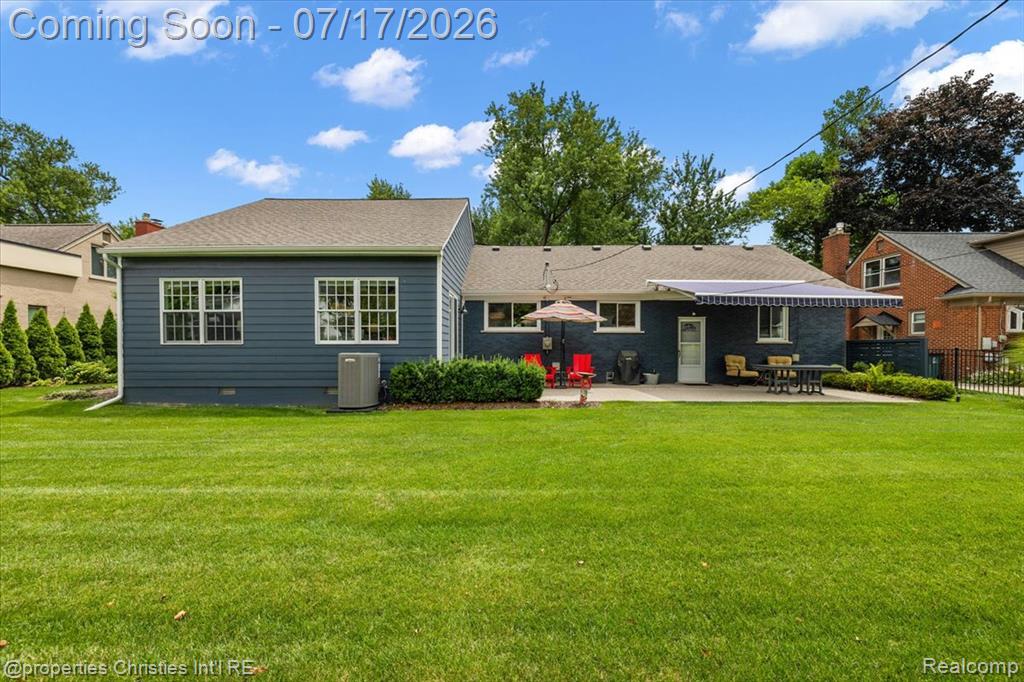 18244 Beverly Road Beverly Hills, MI 48025 - Photo 10 of 80