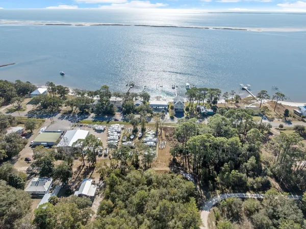 $59,900 | 115 Kansas Street, Carrabelle, FL 32322