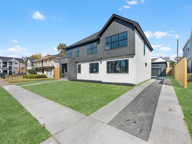 $725,000 | 3209 Binz Street, Houston, TX 77004