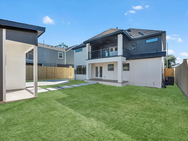 $725,000 | 3209 Binz Street, Houston, TX 77004