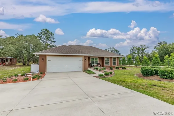 $315,000 | 1763 West Mcneal Drive, Dunnellon, FL 34434