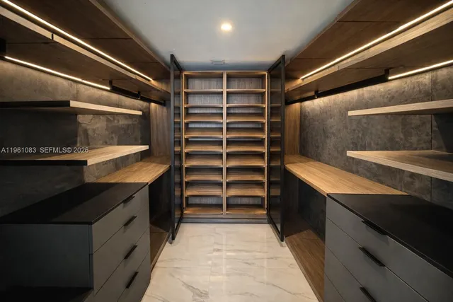 $18,000 | 700 Northeast 24th Street, Unit 4301, Miami, FL 33137