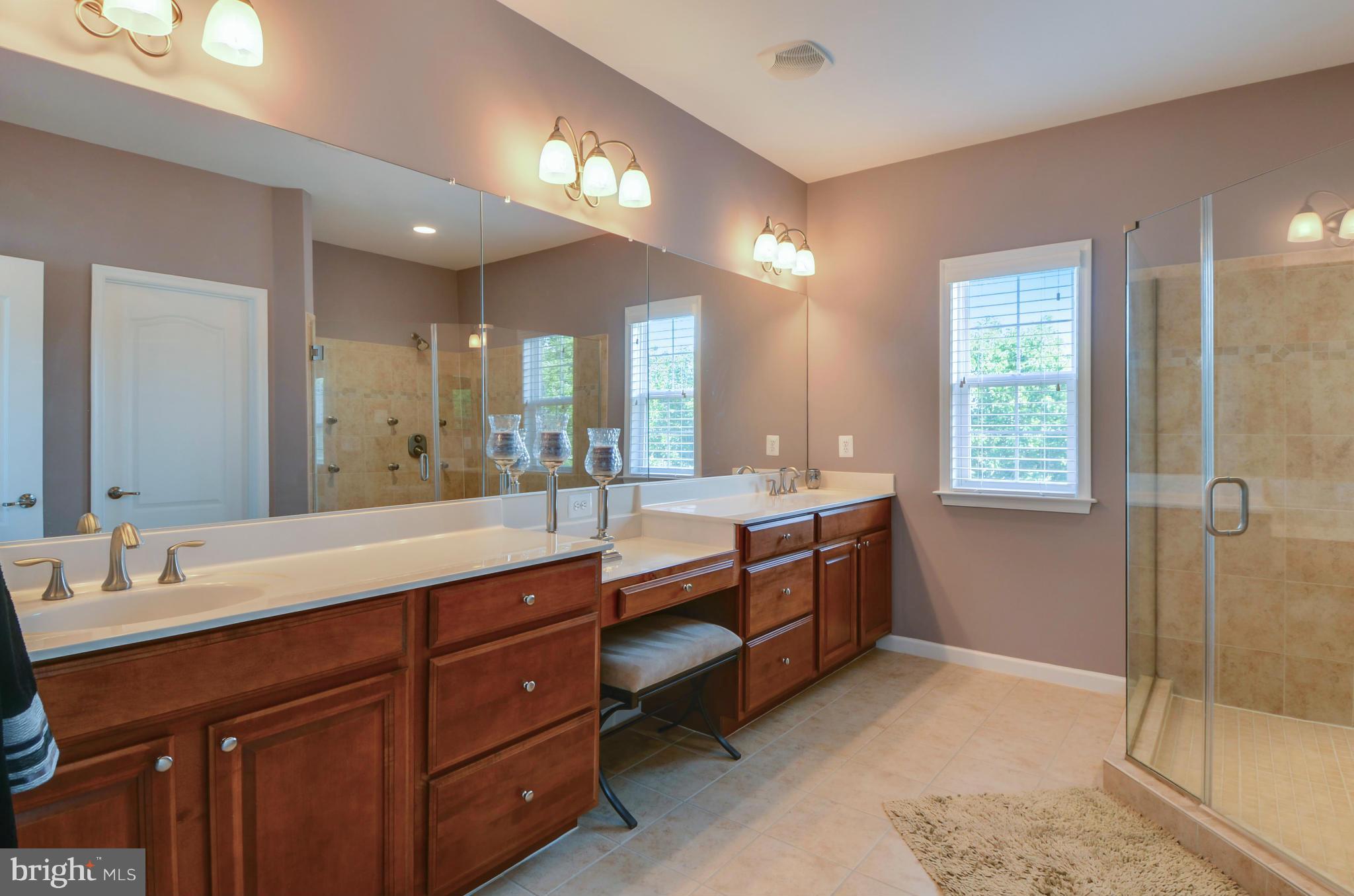 41953 Riding Mill Place Ashburn, VA 20148 - Photo 22 of 30 Bath (Master)