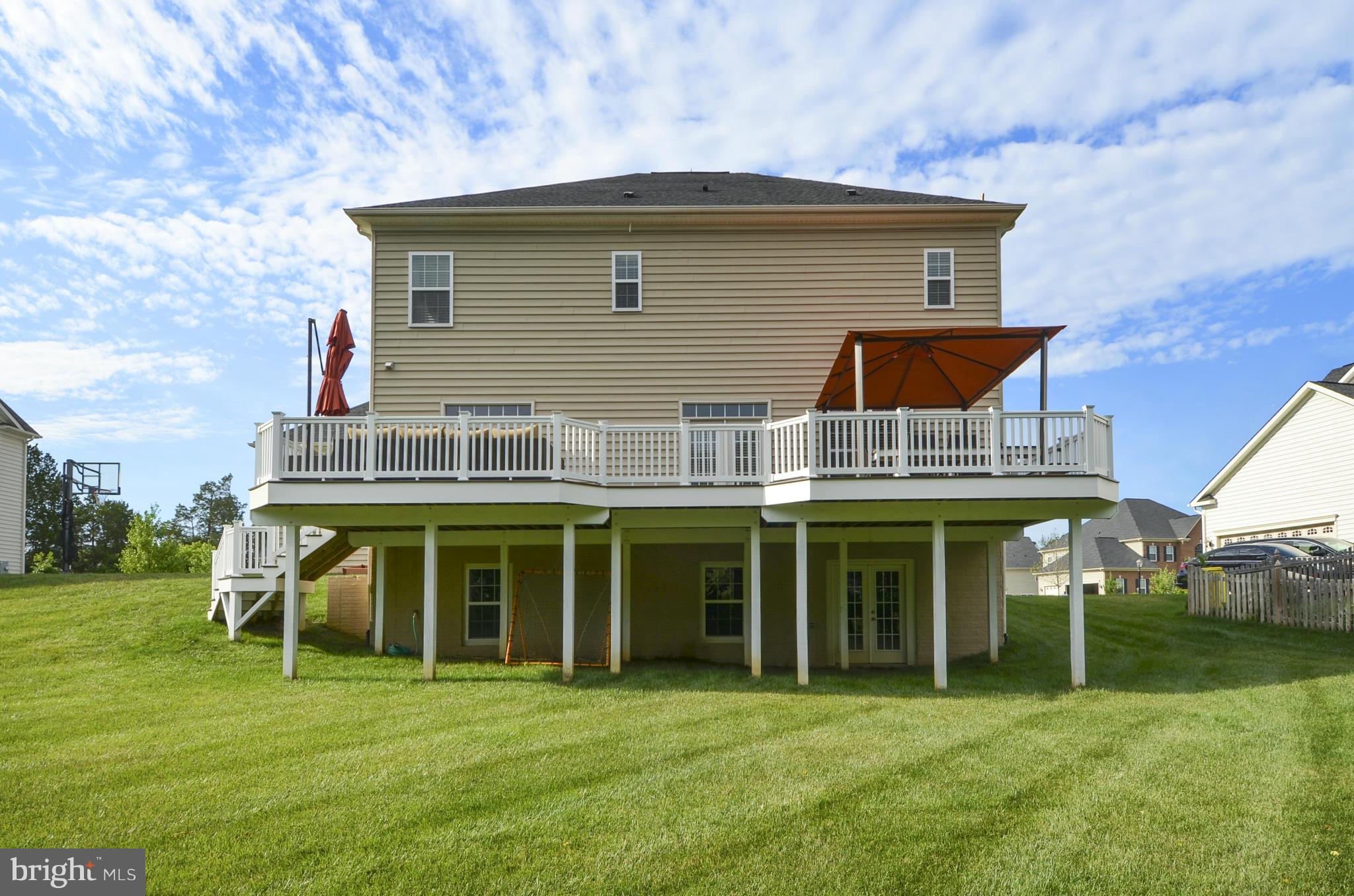 41953 Riding Mill Place Ashburn, VA 20148 - Photo 4 of 30 Exterior (Rear)