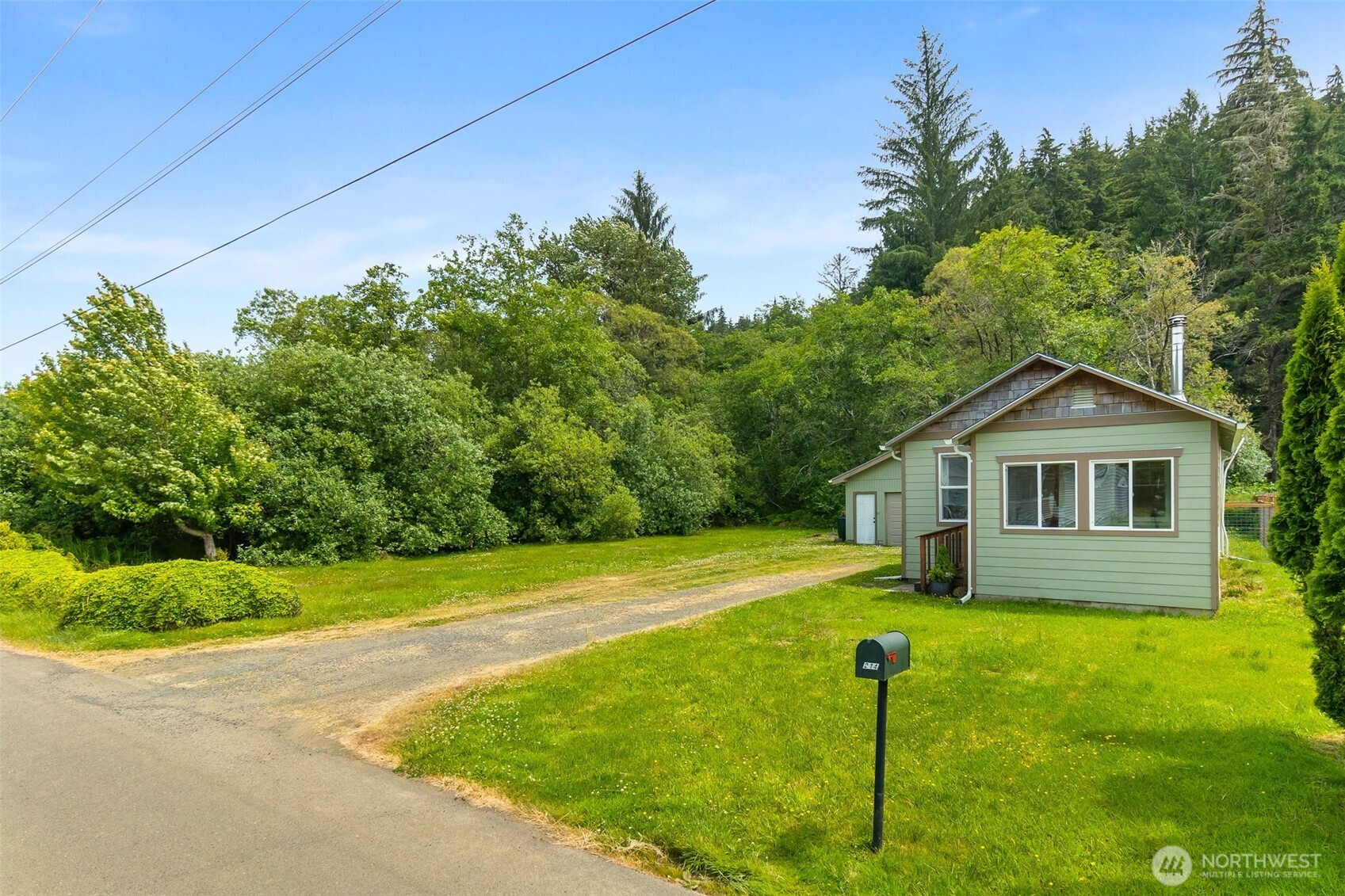 214 Endresen Road Hoquiam, WA 98550 - Photo 5 of 32 Gallery Image 5