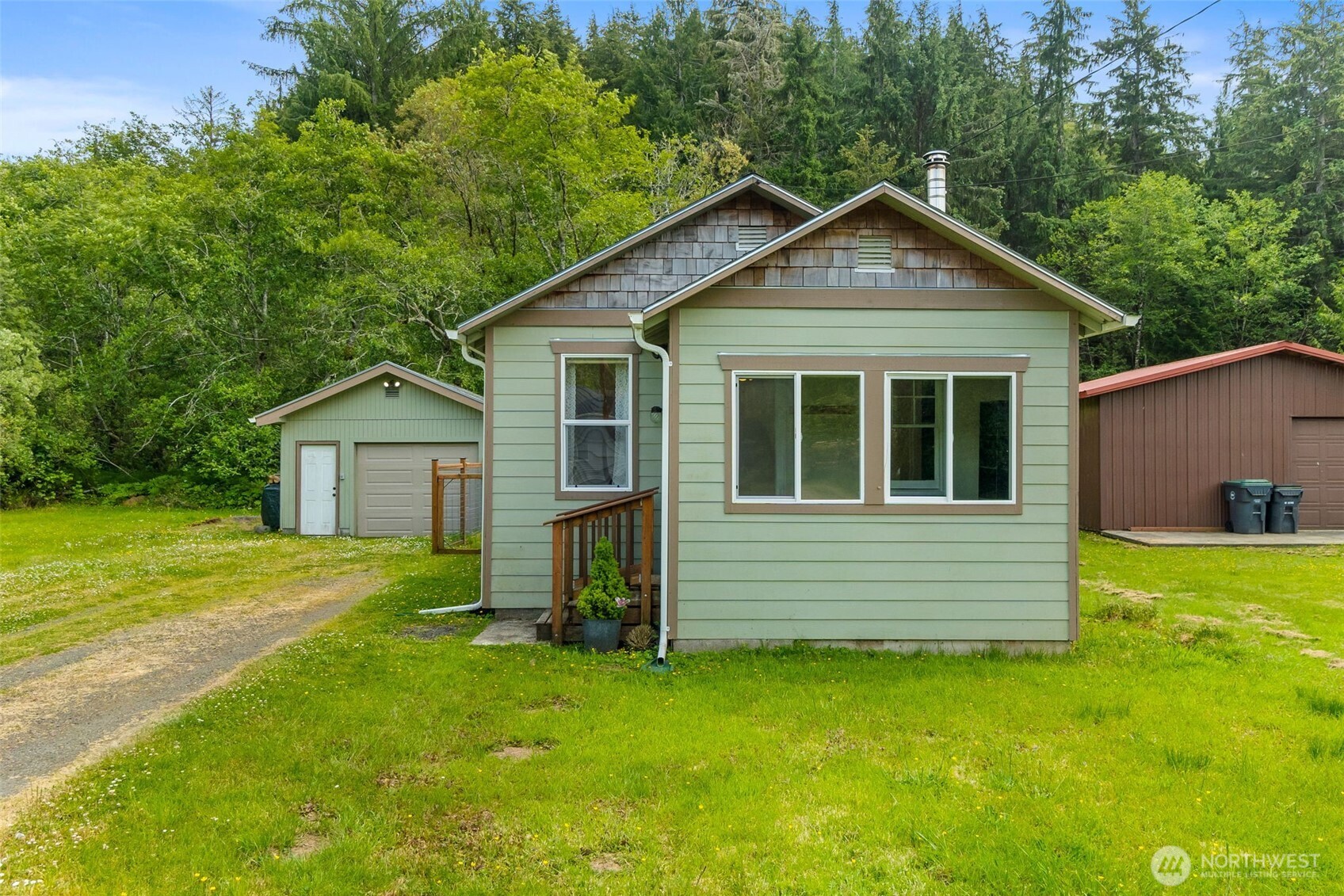 214 Endresen Road Hoquiam, WA 98550 - Photo 8 of 32 Gallery Image 8