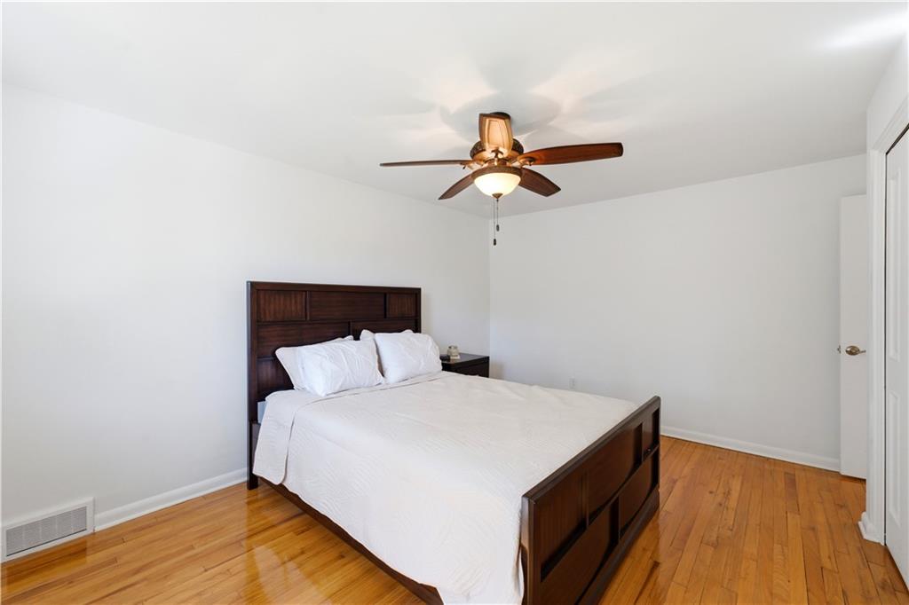998 Jefferson Heights Road Pittsburgh, PA 15235 - Photo 21 of 26