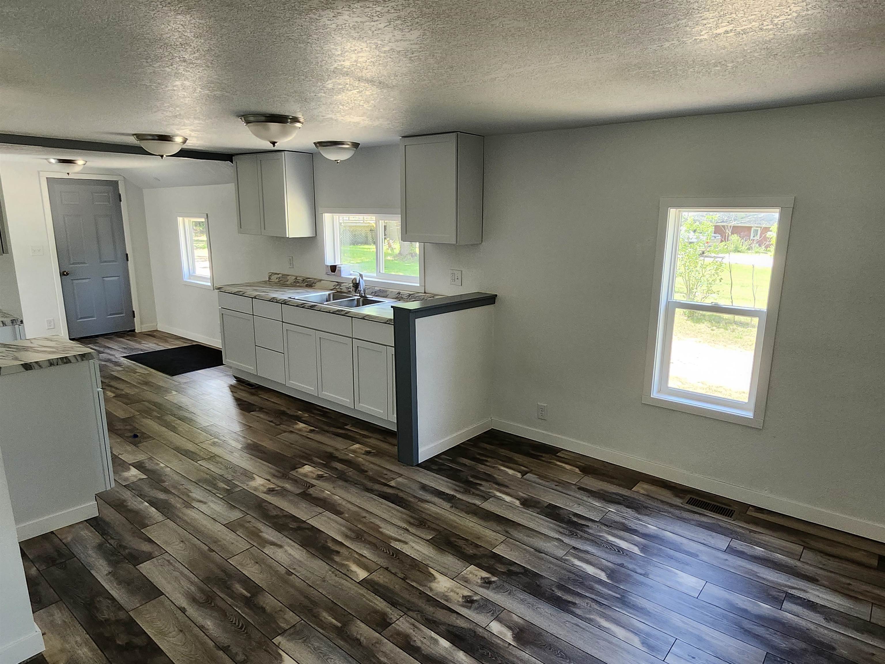 W8035 East Chicago Road Wautoma, WI 54982 - Photo 4 of 21